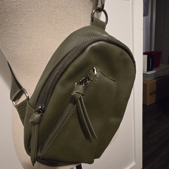 NWOT Summer & Rose Dark Olive Green Sequoia Crossbody Bag - Picture 5 of 6